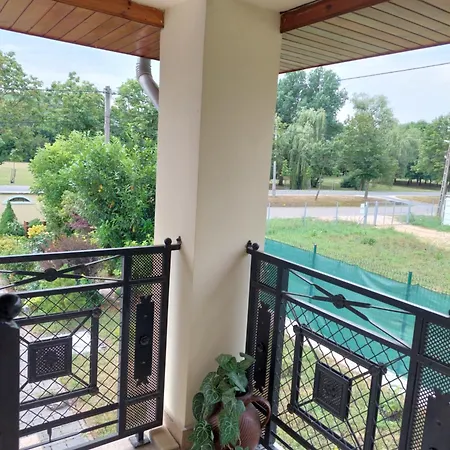 Balint Vendeghaz 게스트하우스