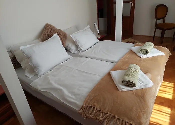 Balint Vendeghaz Гостевой дом Мишкольц